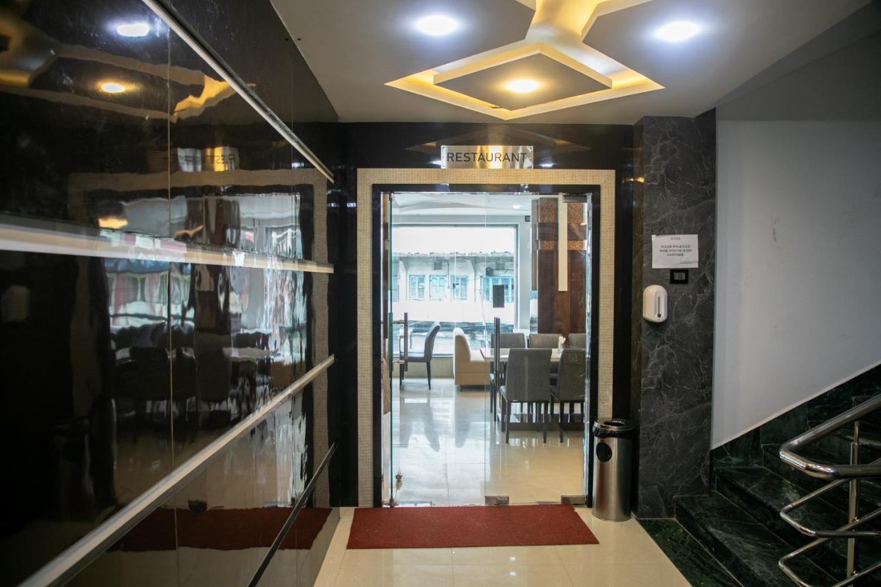 Crescent International Kohima Luaran gambar